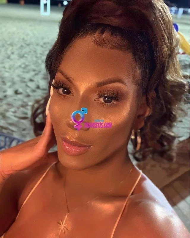 Travesti acompanhante Adria Knowles, São Paulo