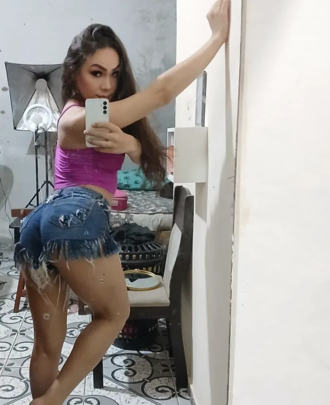 Acompanhante Alice Emanuelly em Belém