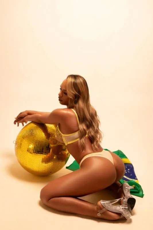 Acompanhante Anny Kelly Close em Araçatuba