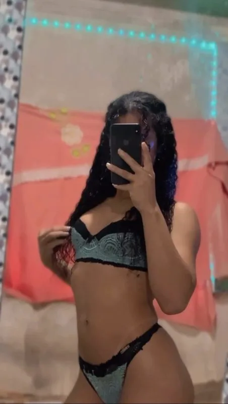 Acompanhante Aurora Oliveira em São Vicente