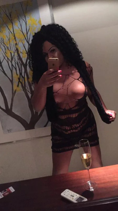 Acompanhante Trans Bombom em Balneário Camboriú - Foto 43 - Transex Brasil