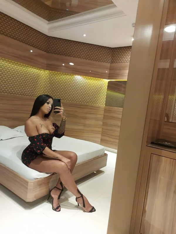 Acompanhante Trans Boneca Negra em Criciúma - Foto 40 - Transex Brasil