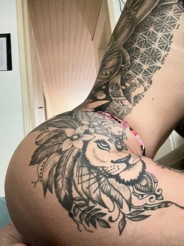 Acompanhante Trans Boneca Tatuada em São José - Foto 35 - Transex Brasil