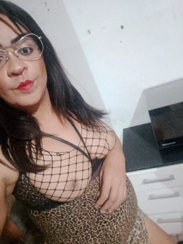 Acompanhante Brenda Campos em Umuarama