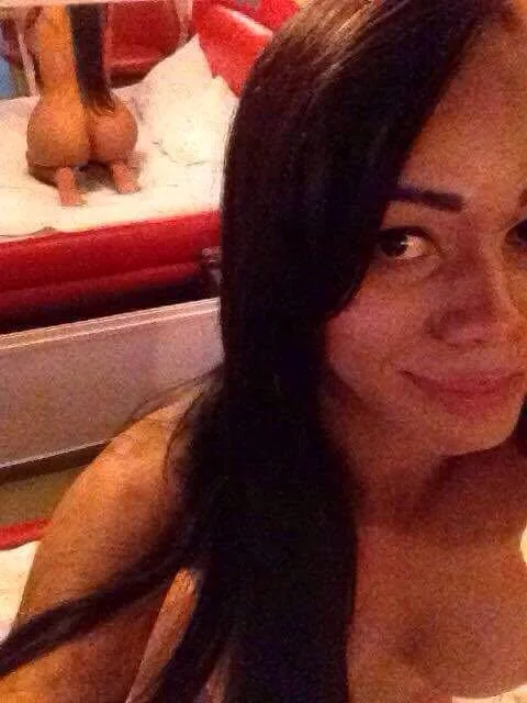 Acompanhante Trans Carolina Oliveira em Balneário Camboriú - Foto 81 - Transex Brasil