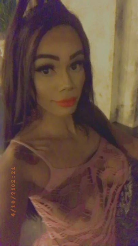 Acompanhante Trans Carolina Oliveira em Balneário Camboriú - Foto 94 - Transex Brasil