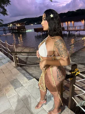 Acompanhante Erika Suzuki em Olinda