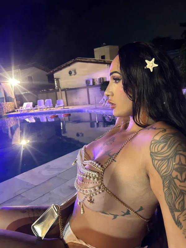 Acompanhante Erika Suzuki em Olinda