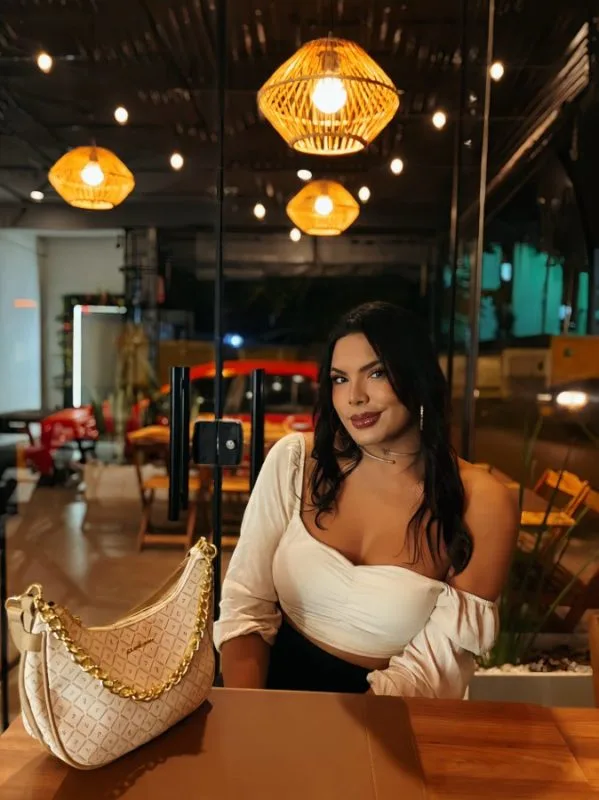 Acompanhante Fernanda Nakamura em Ponta Porã