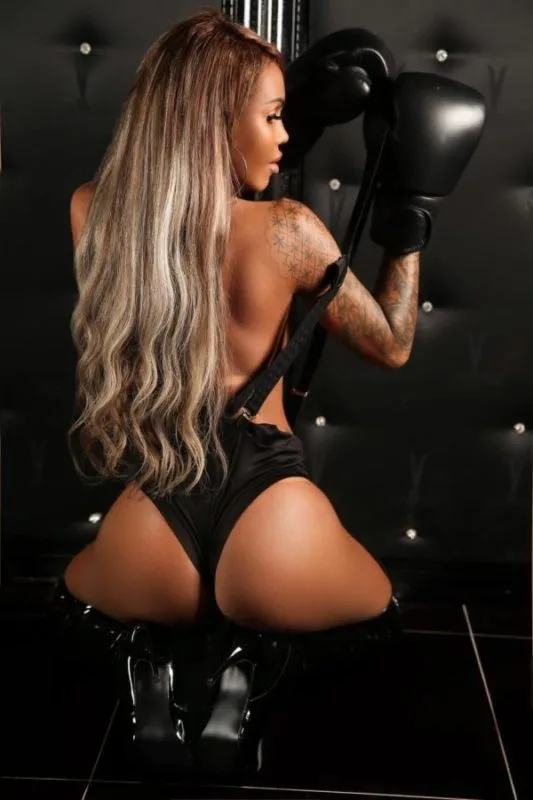 Acompanhante Trans Gabriely Knowles em Curitiba - Foto 25 - Transex Brasil