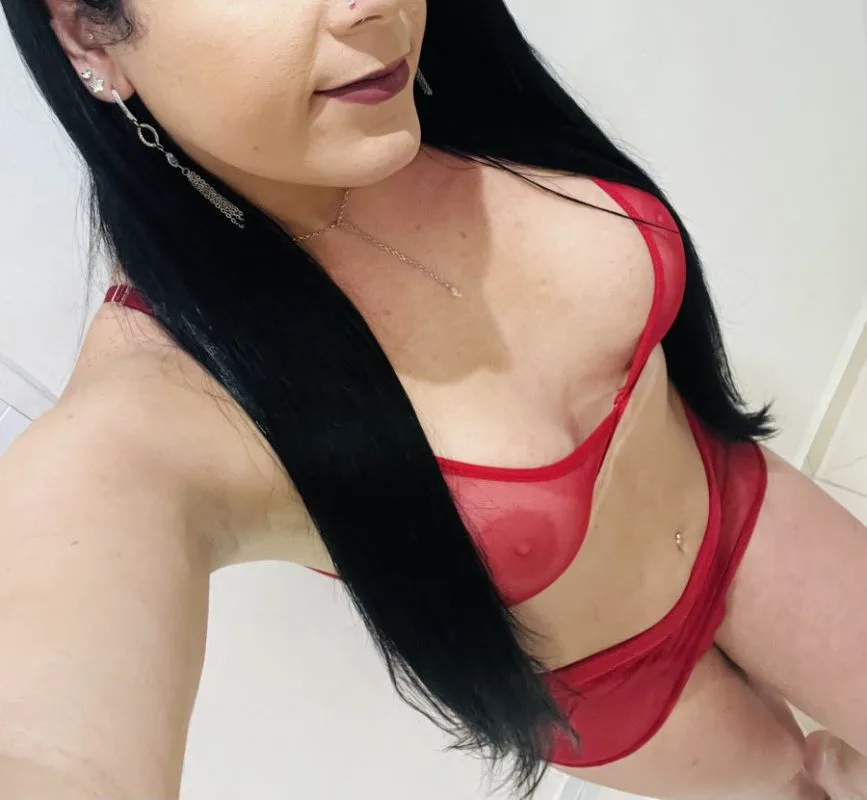 Acompanhante Trans Geovana Leal - Sem Local em Nova Iguaçu
