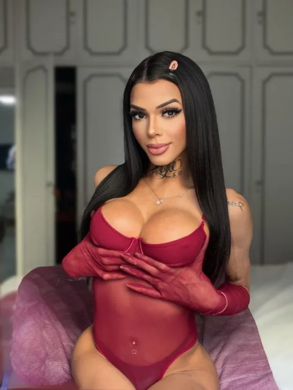 Acompanhante Trans Imolla Karoline em Rio de Janeiro
