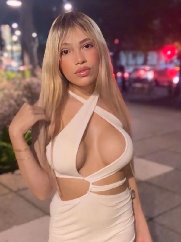 Acompanhante Trans Isabella Songjia em São Paulo