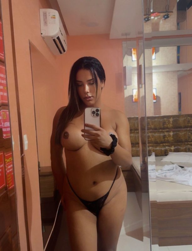 Acompanhante Trans Jade Pauzuda em Vitória