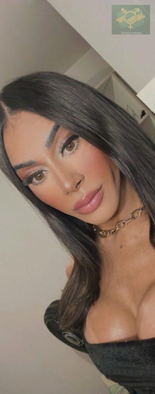 Jhully Oliveira