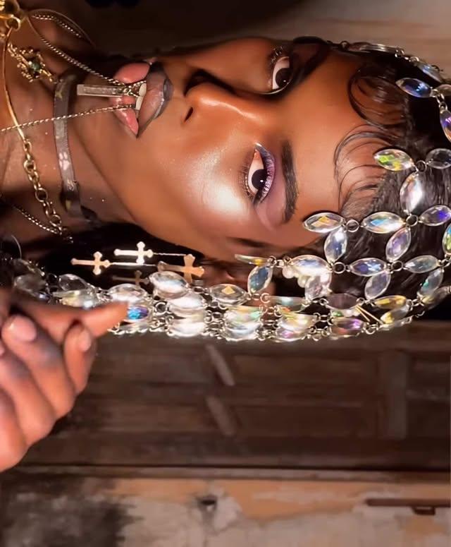 Acompanhante Trans Karma Íris em Feira de Santana