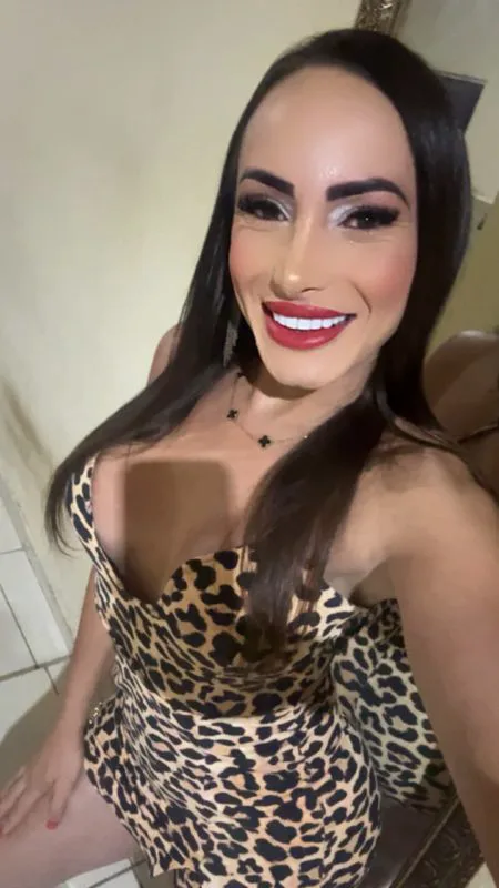 Acompanhante Trans Karolyne Vastezon em Cajamar