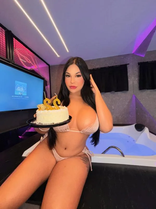 Acompanhante Trans Kayane Martins em Ponta Grossa - Foto 95 - Transex Brasil