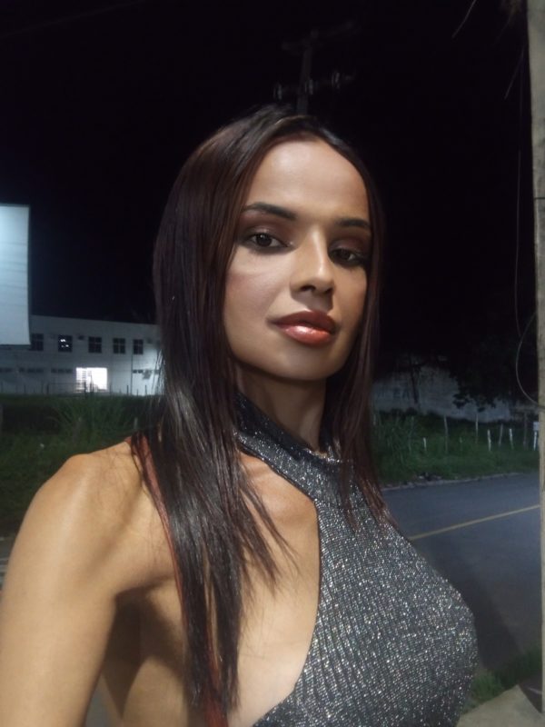 Acompanhante Kelly Cruz em Gravatá