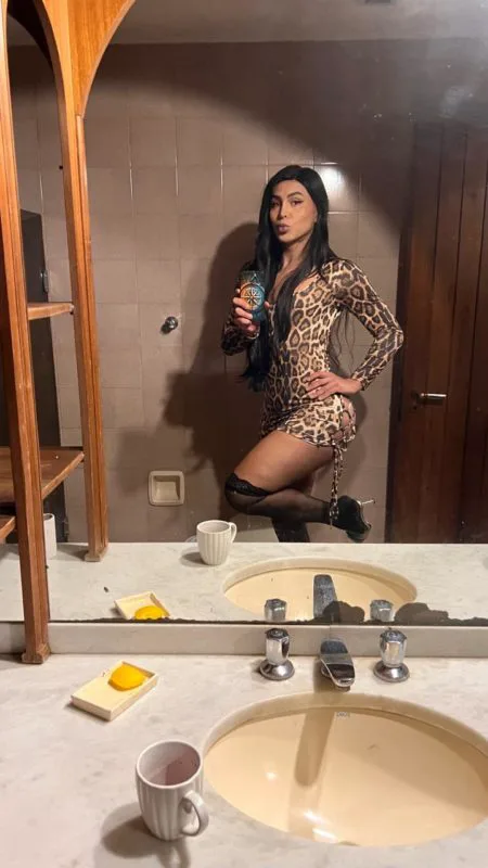 Acompanhante Trans Labelly Dotada em Porto Alegre