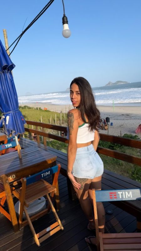 Acompanhante Larissa Albuquerque em São Vicente