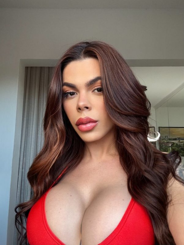 Acompanhante Trans Larissa Alencar em Recife