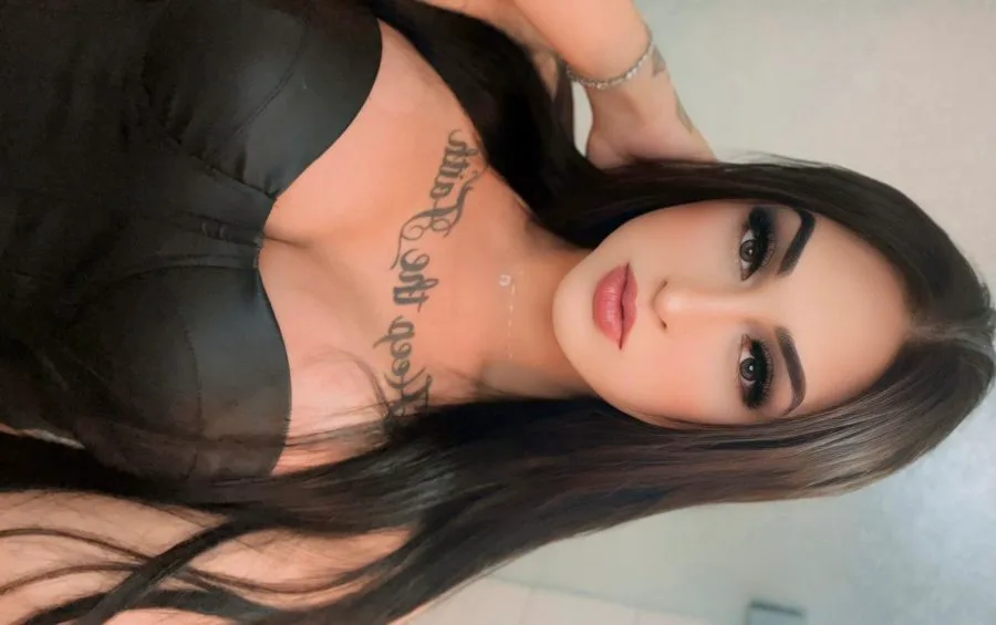 Acompanhante Trans Larissa Dotada em Balneário Camboriú - Foto 71 - Transex Brasil