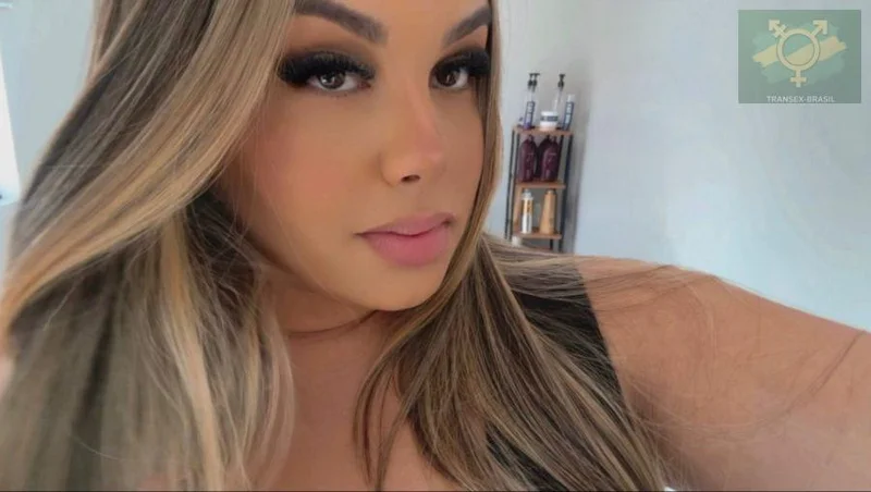 Laura Araujo