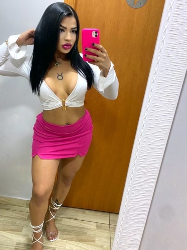 Acompanhante Trans Layanne Abelha em Salvador