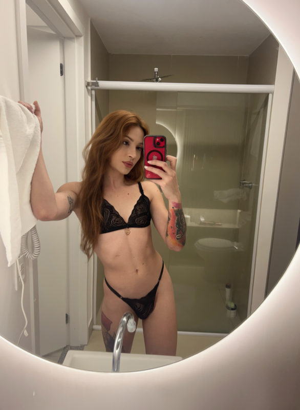 Acompanhante Trans Lele Santi em São Paulo