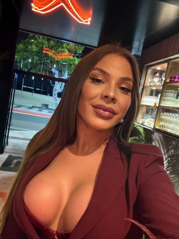 Acompanhante Trans Leonnora Angēl em Balneário Camboriú - Foto 35 - Transex Brasil