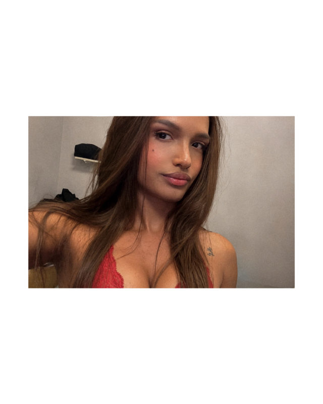 Acompanhante Trans Lívia Ross em São Paulo