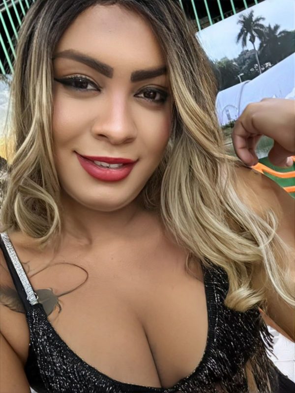 Acompanhante Trans Mayanne Sapekinha em Curitiba
