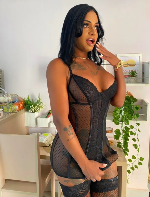 Acompanhante Trans Michelly Battagline em Caraguatatuba - Foto 30 - Transex Brasil