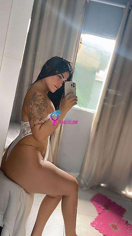 Morena Encantadora