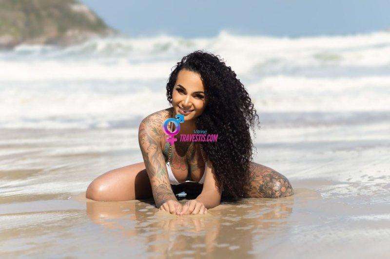 Morena Tatuada
