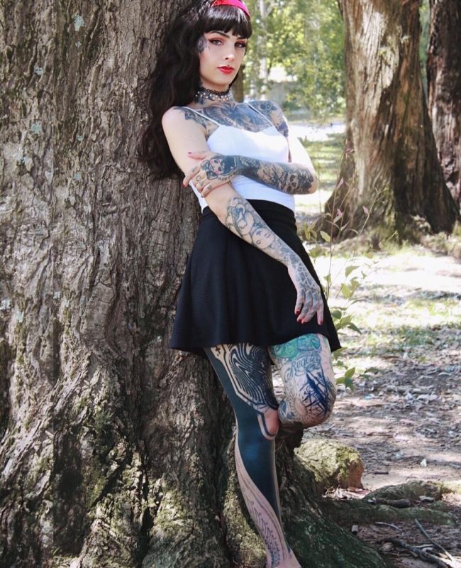 Acompanhante Trans Nanda M Terapeuta em Curitiba