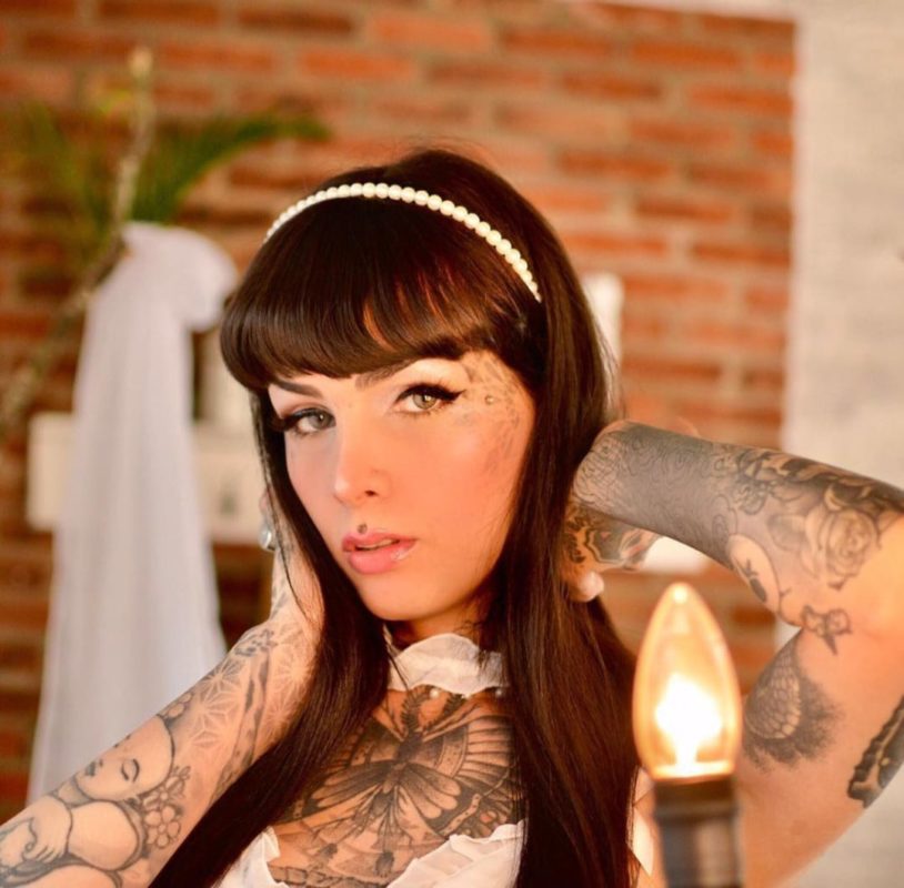 Acompanhante Trans Nanda M Terapeuta em Curitiba