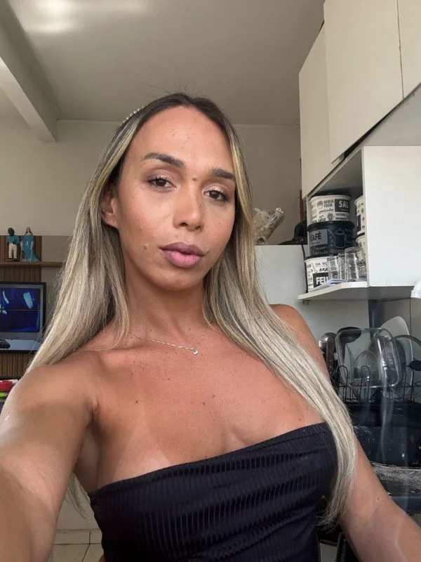 Acompanhante Trans Nicolly Garcia 22cm em Goiânia - Foto 34 - Transex Brasil