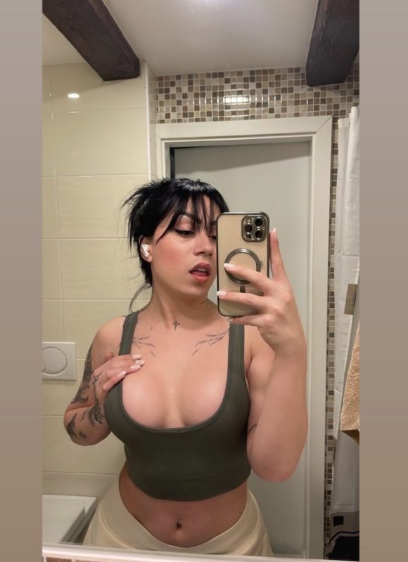 Acompanhante Trans Pandora Rosa em Curitiba