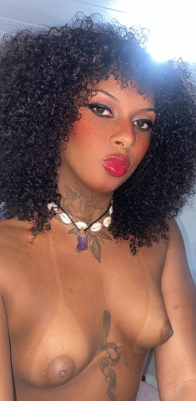 Acompanhante Trans Preta Carioca em Sorocaba
