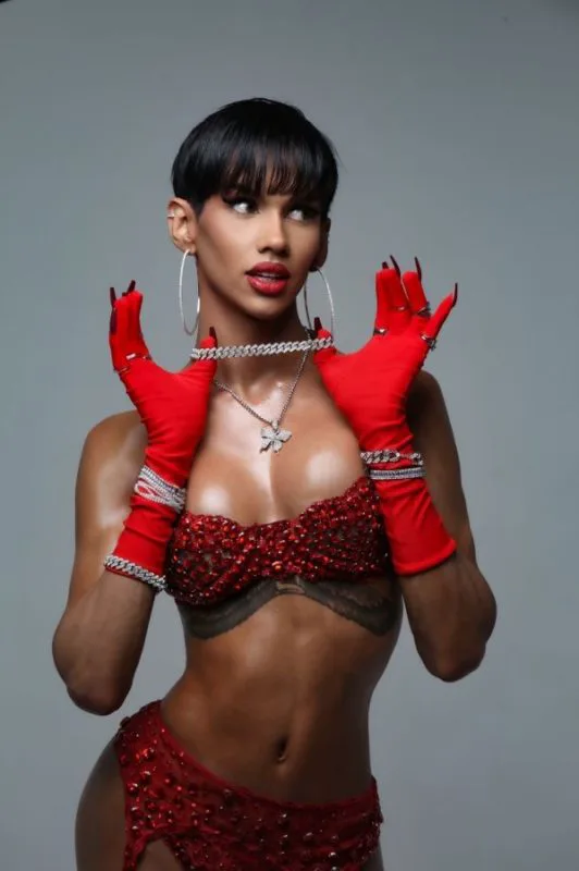 Acompanhante Trans Kalli em São Paulo