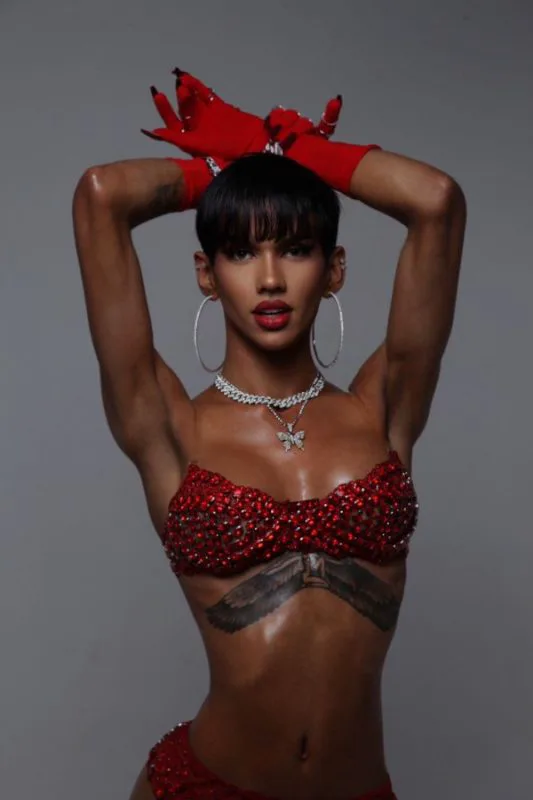 Acompanhante Trans Kalli em São Paulo