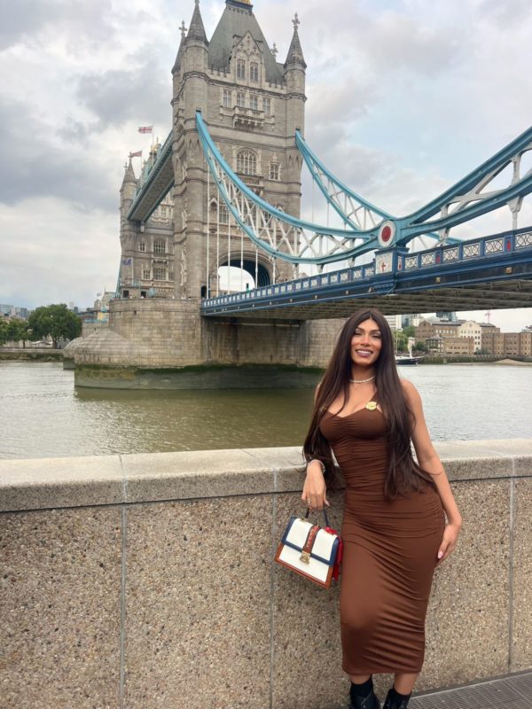Acompanhante Trans Suellen Oliveira em Curitiba - Foto 77 - Transex Brasil