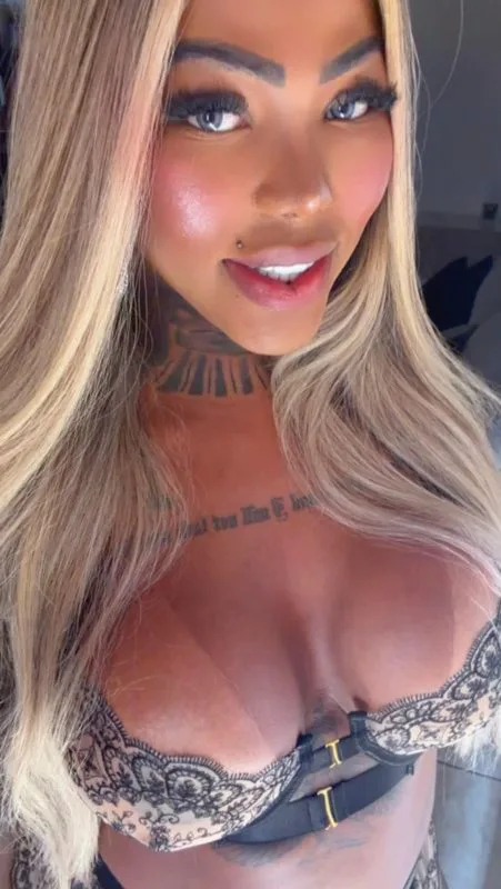 Acompanhante Trans Victoria Do Valle em Contagem - Foto 37 - Transex Brasil