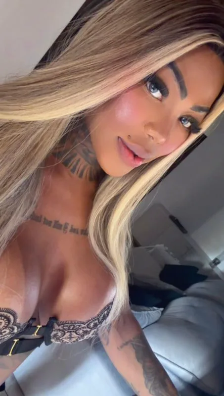 Acompanhante Trans Victoria Do Valle em Contagem - Foto 38 - Transex Brasil