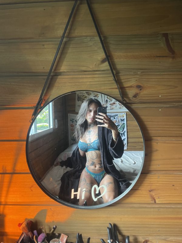 Acompanhante Trans Violeta em Florianópolis