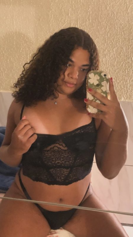 Acompanhante Trans Yálla Guedes em Jaboatão dos Guararapes