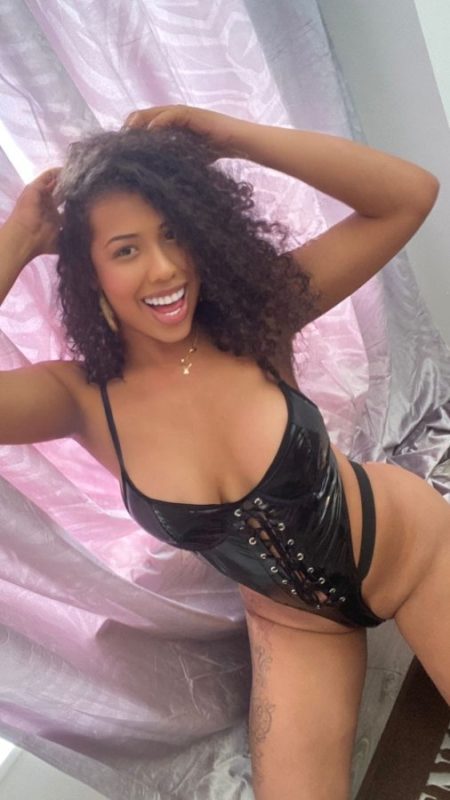 Acompanhante Trans Yasmin Salimenni em Santos - Foto 34 - Transex Brasil